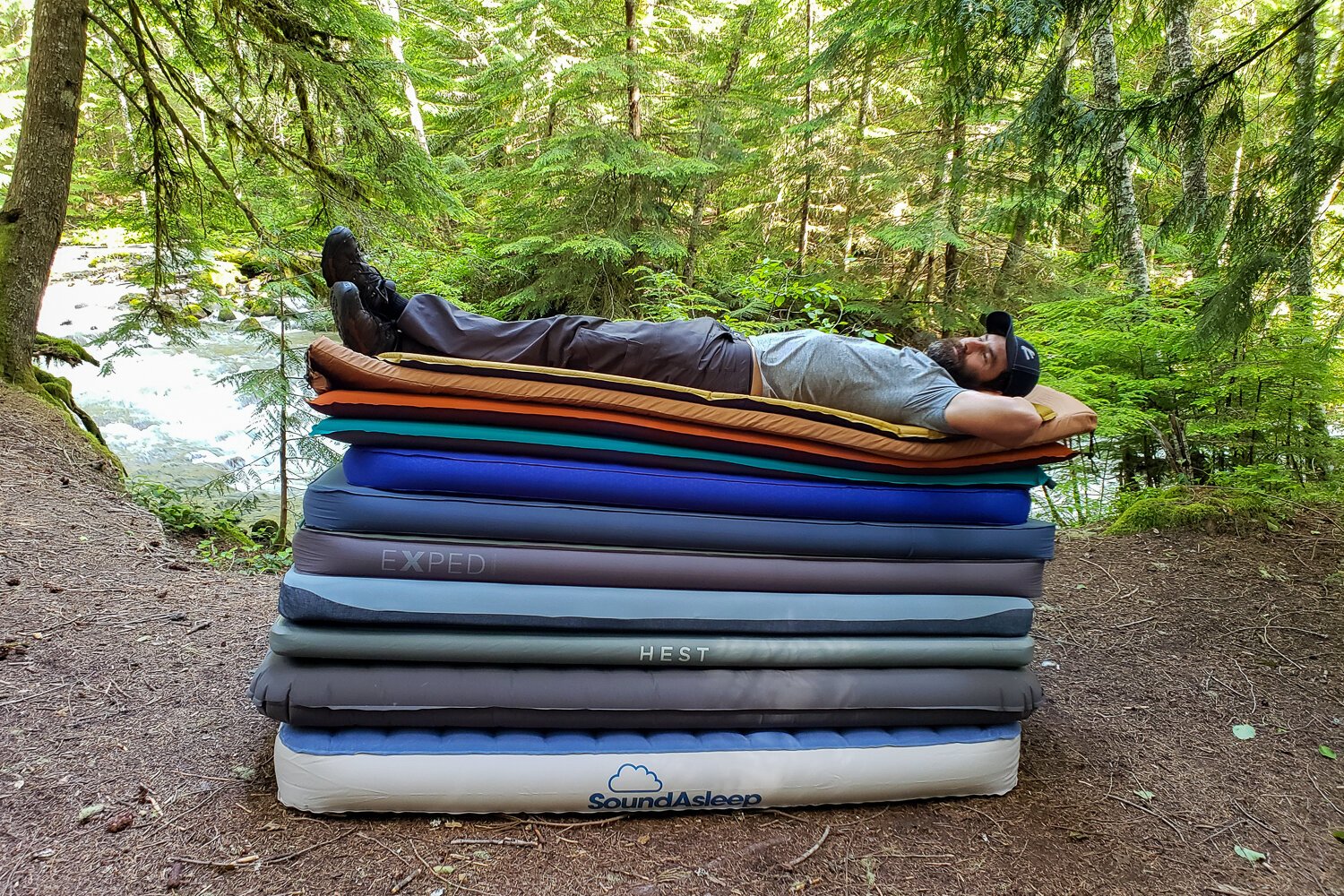 The Ultimate Travel Companion: Roll Up Mattresses for Camping and Outdoor Adventures